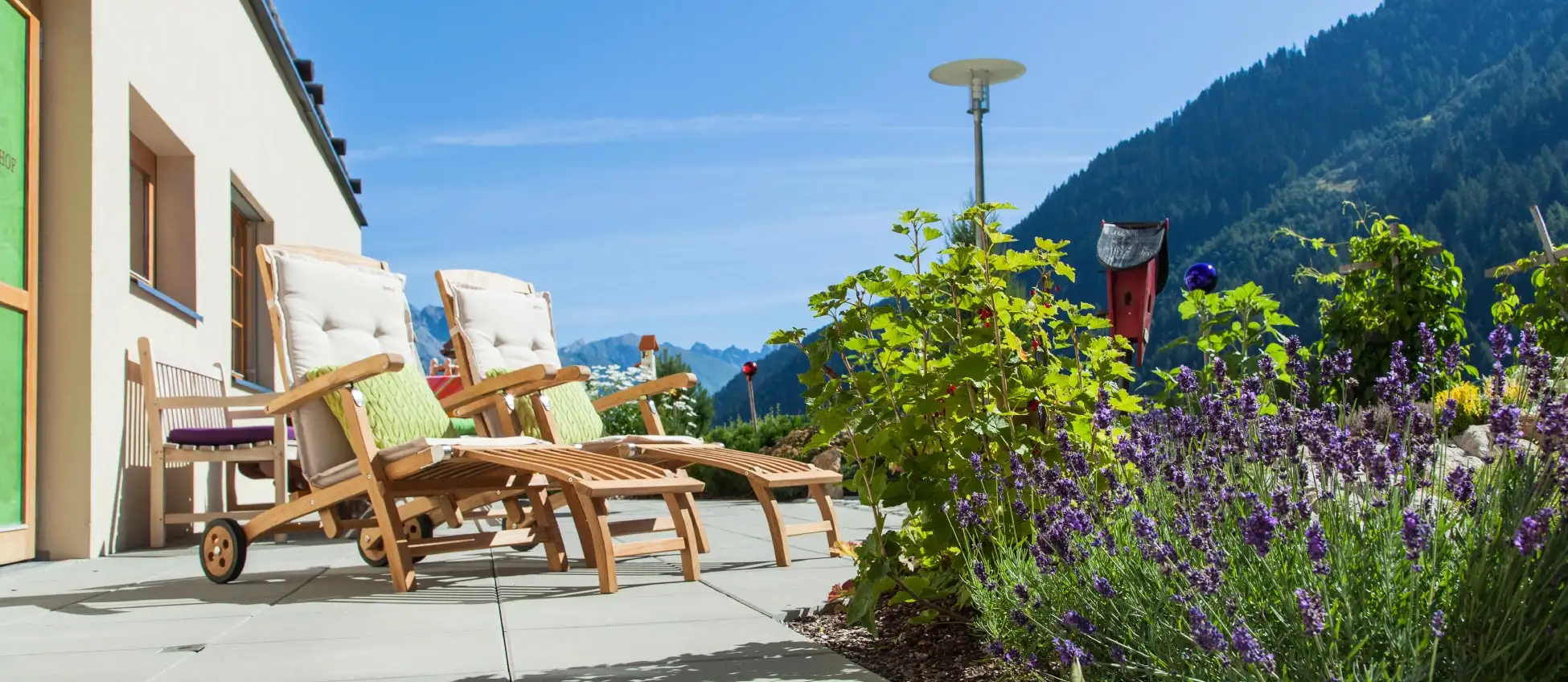 2_waldhof_st-anton_zimmer_balkon.webp